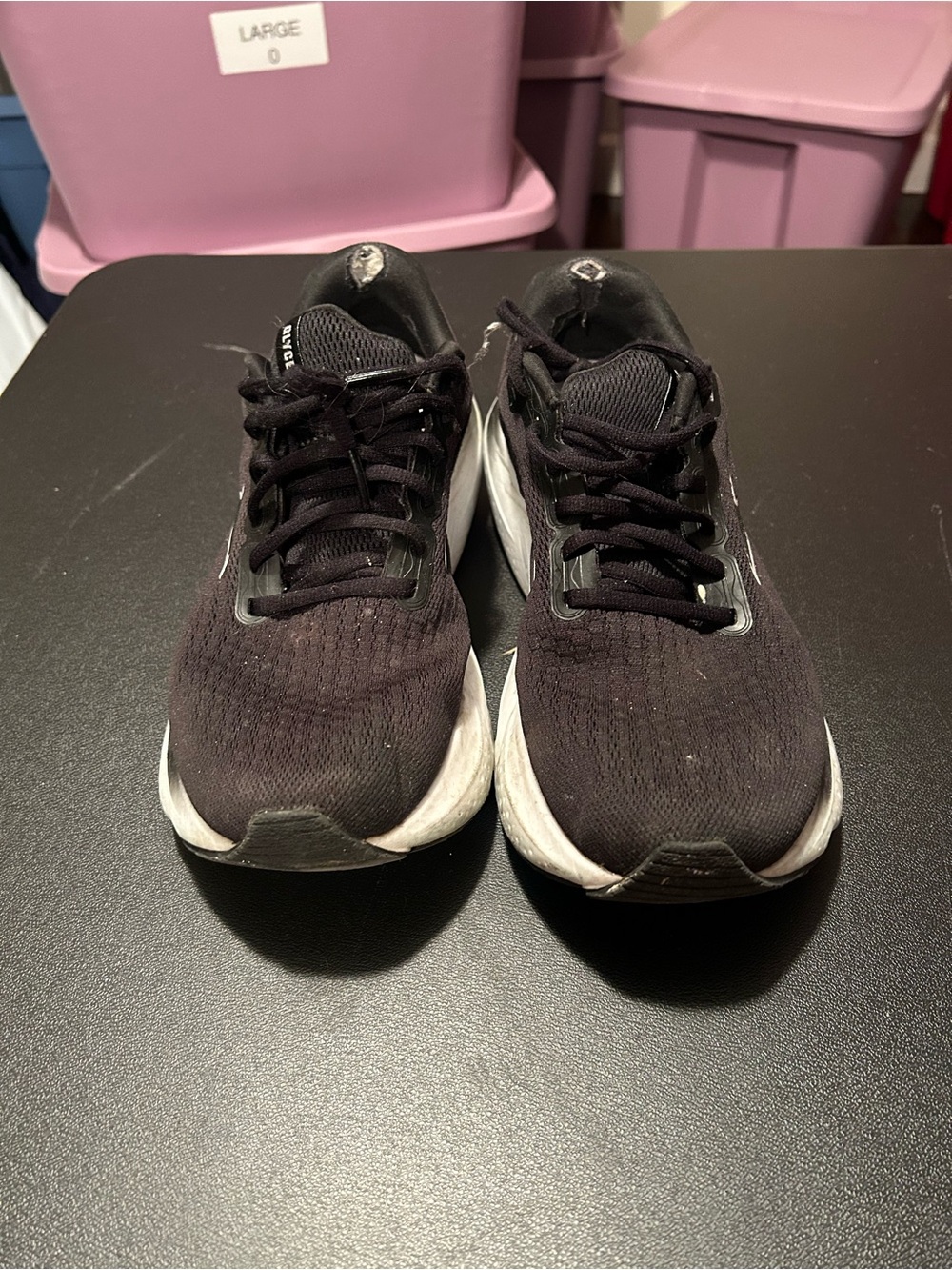 Brooks Glycerin 21 black & white sneakers 9.5
